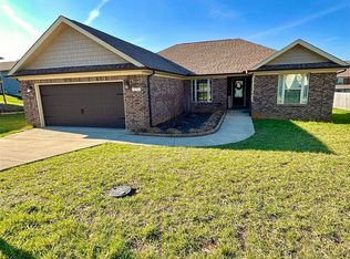 131 Lowball Ln, Vine Grove, KY 40175