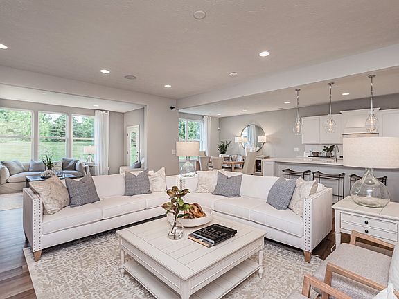 Sprawling, Ranch-Style Home Design