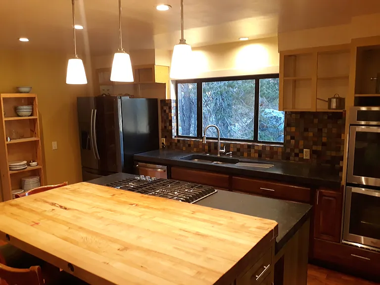 21572 Donner Pass Rd — Photo 7