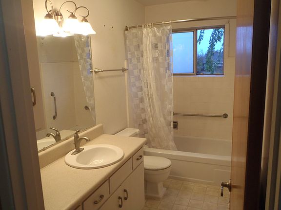 926 Bath