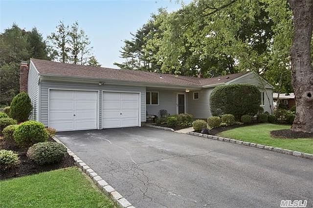 1st image of 12 Glenmark Ln