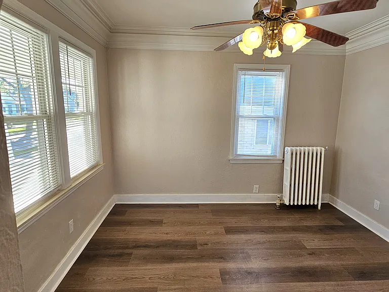 867 Farnham Ave — Photo 9