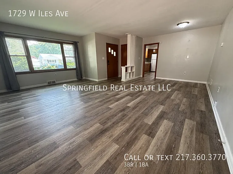 1729 W Iles Ave — Photo 3