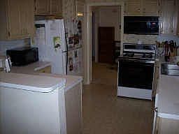 3rd image of 3331 Lakeland Gardens Dr
