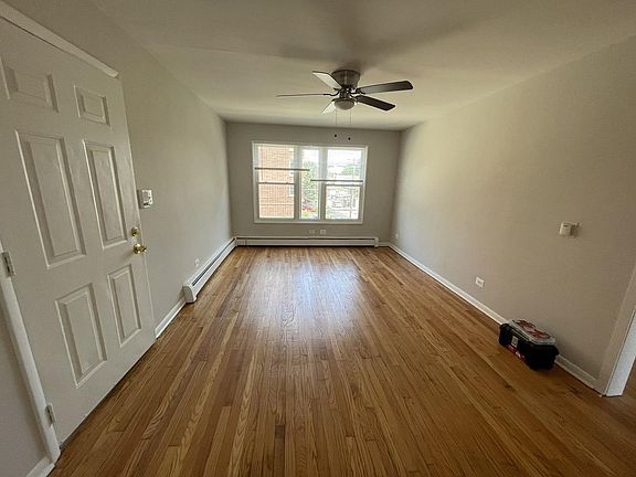 5th image of 416 Laurel Ave APT 3