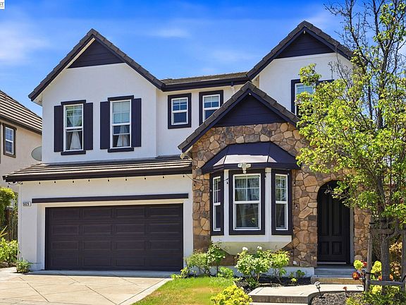 4th image of 5029 Queensbury Way
