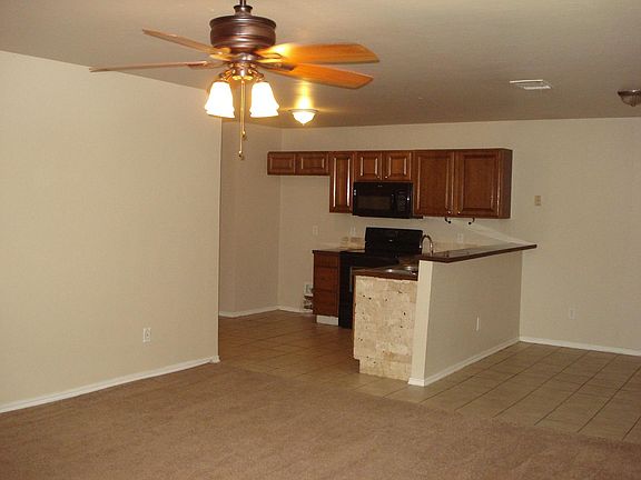 4th image of 3341 E Park Pl