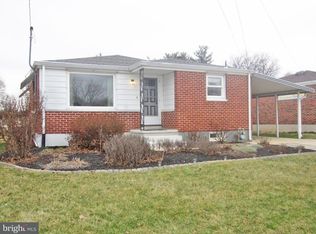 2690 Clearbrook Blvd, York, PA 17406