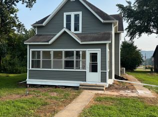 112 Market St E, Wabasha, MN 55981