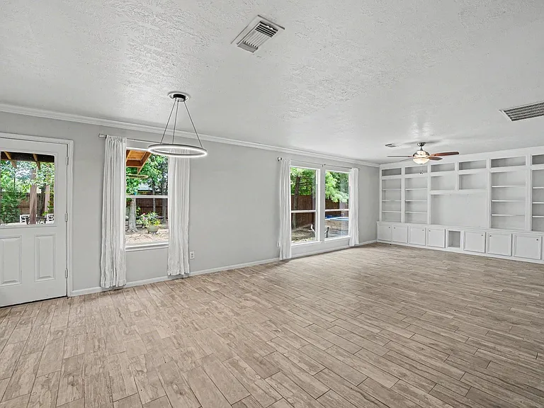 25338 Barmby Dr — Photo 8