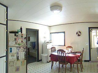 2nd image of 427 E 9th St