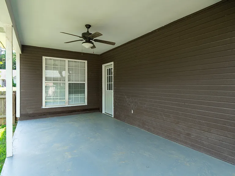 132 King James Ct — Photo 21