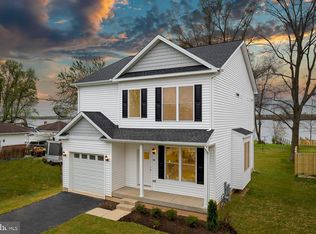 300 Riverside Dr, Essex, MD 21221