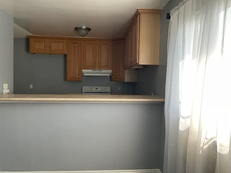 645 Scott Pl — Photo 14