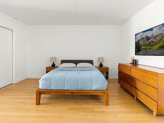 4th image of 90 William St APT 14D