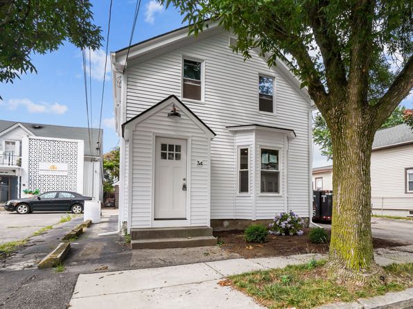 34 Mary Ave APT 1