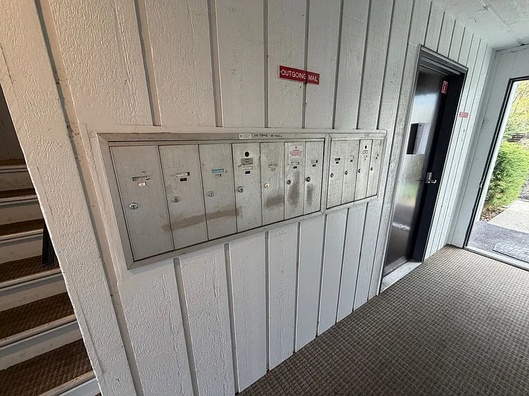 1104 West 7th Avenue Apartments — Photo 25