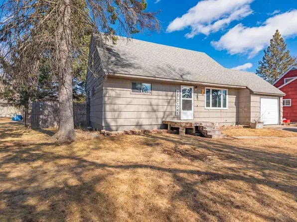 209 Cambridge Rd, Hoyt Lakes, MN 55750-0000