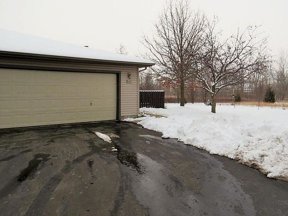 2nd image of 2725 Brittany Oaks Blvd