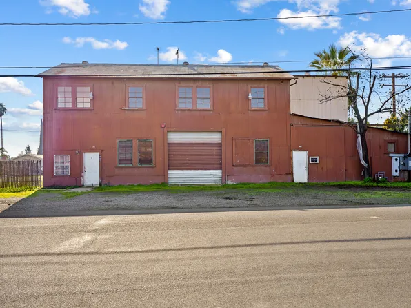 401 W Paradise Avenue, Visalia, CA 93277