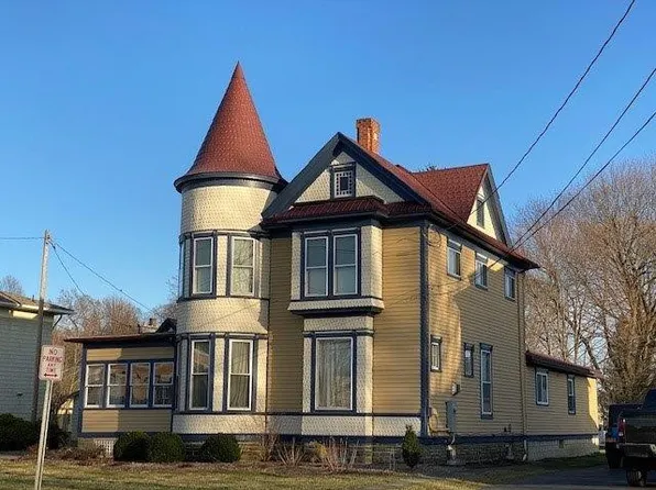 153 W State St, Wellsville, NY 14895