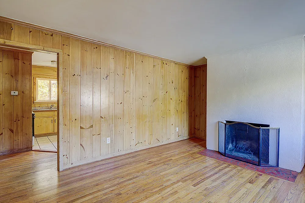4 bed, 1800 sqft, $2,400 — Photo 2