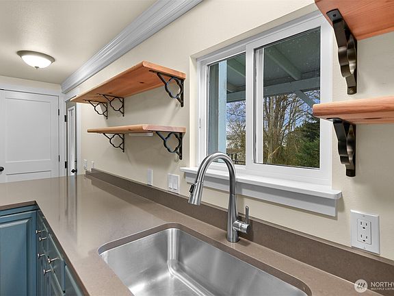 5th image of 15393 Dewey Crest Lane
