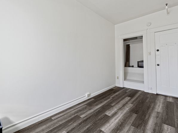 304 Bell St, Seattle, WA property photo