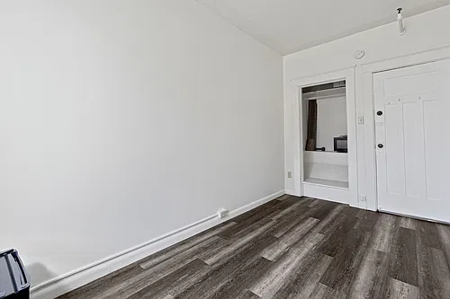 Floor plan 304-308 Bell St // Belltown Adams Apartment // Sea