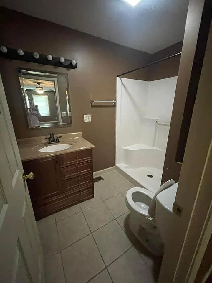 3 bed, 1200 sqft, $1,800 — Photo 4