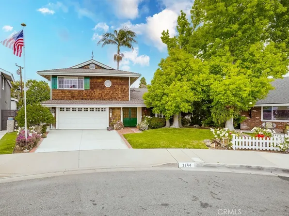 2144 Iris Pl, Costa Mesa, CA 92627