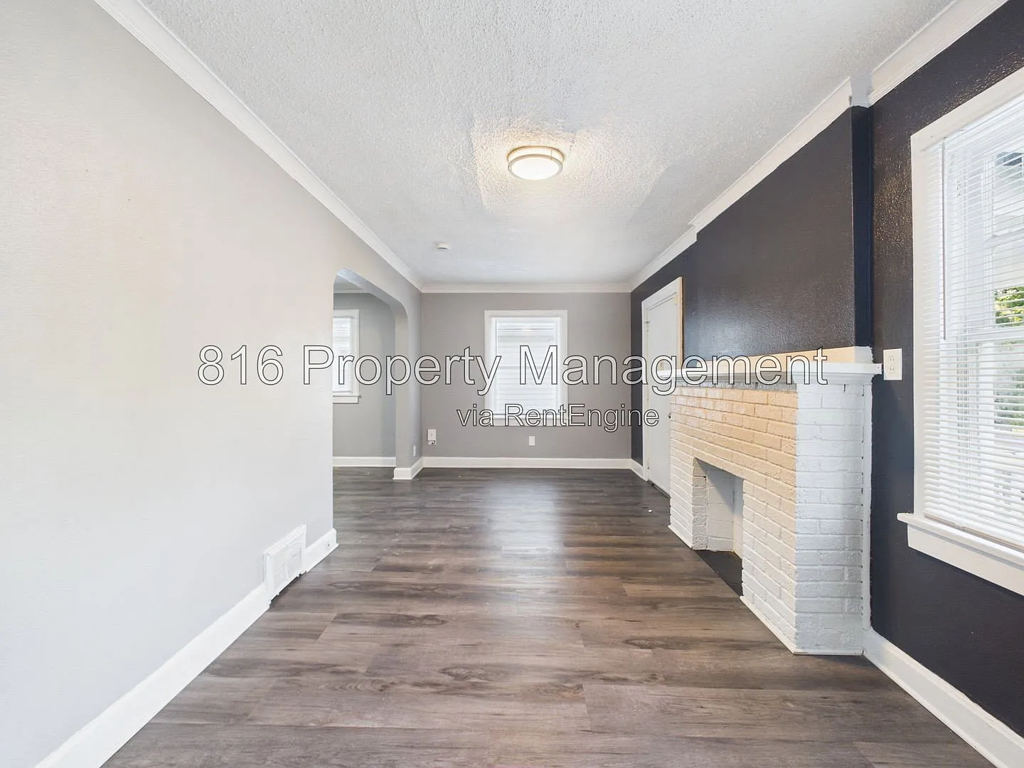 3 bed, 1.0 bath, 1040 sqft, $1,300 — Photo 3