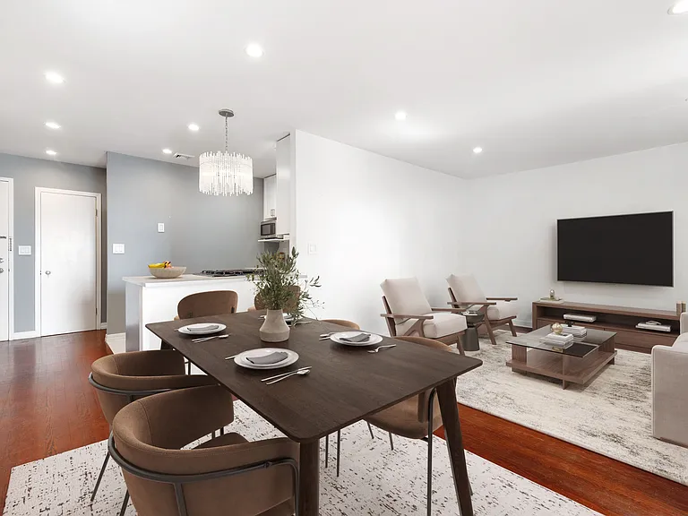 3 Hanover Sq #19J — Photo 3