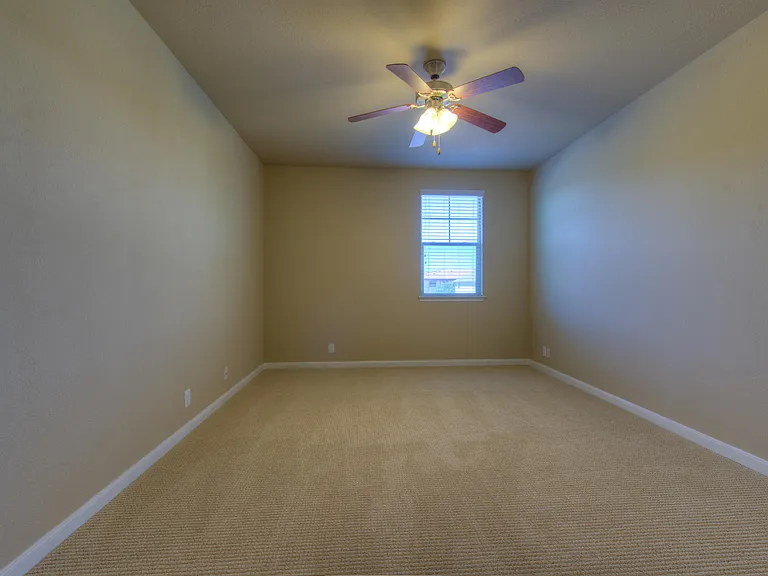 405 Meadowlark St #B — Photo 33