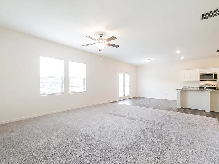 367 Greenwalk Pl — Photo 6