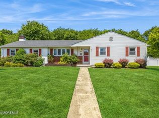 20 Westbrook Rd, Howell, NJ 07731