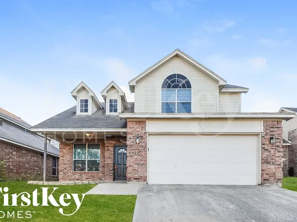 4228 Canyon Trl, Lake Worth, TX 76135
