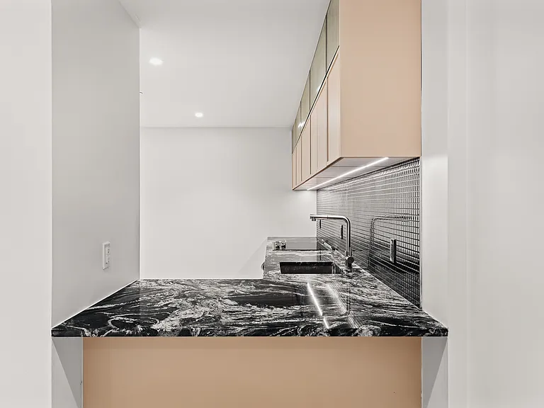 41-01 24th St #Townhouse 1 — Photo 6