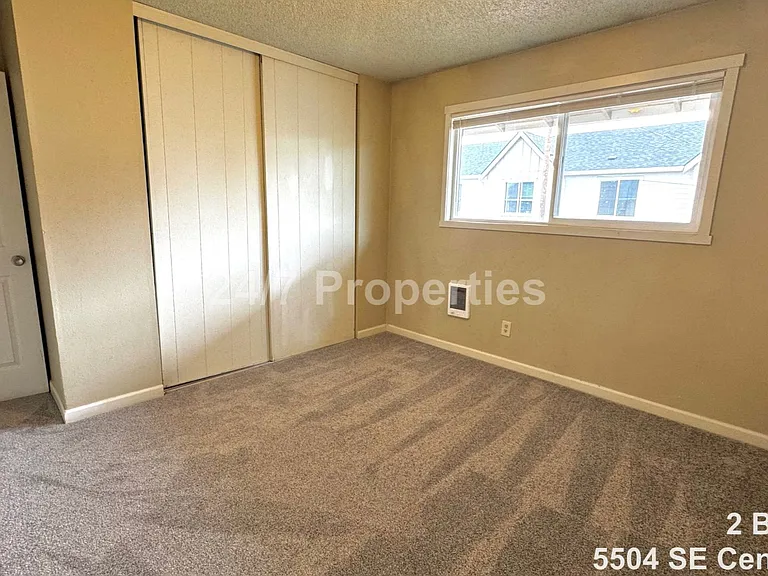 Upper-Level 2 BD | 1 BA Home - FoPo — Photo 8