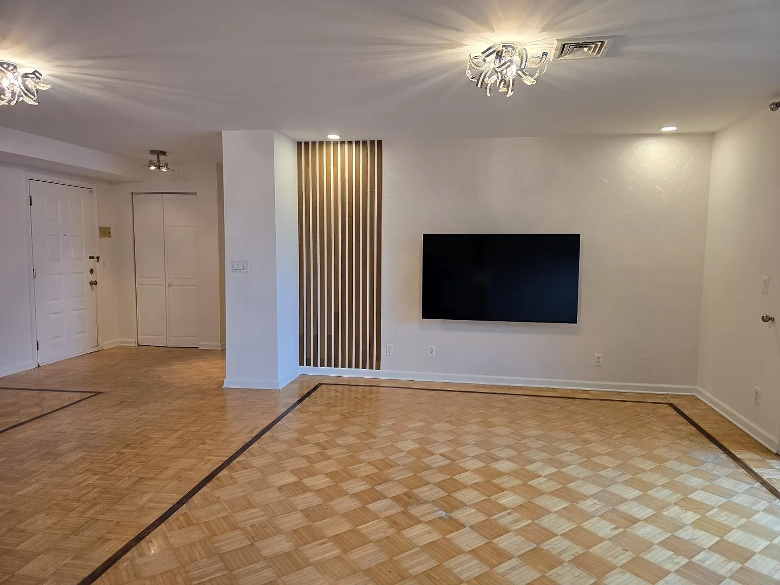 2 bed, 1619 sqft, $3,450 — Photo 1