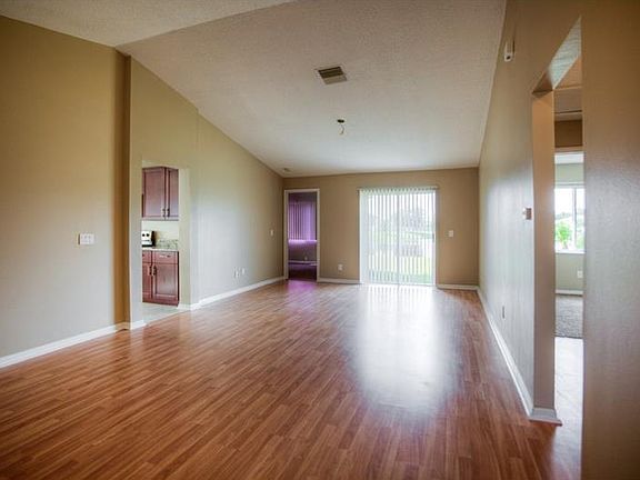 3rd image of 13351 Prestwick Dr