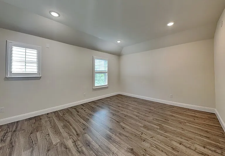 17534 Sequoia Dr — Photo 3