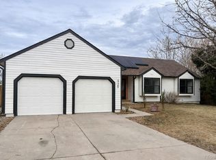 6726 S Dahlia Ct, Centennial, CO 80122