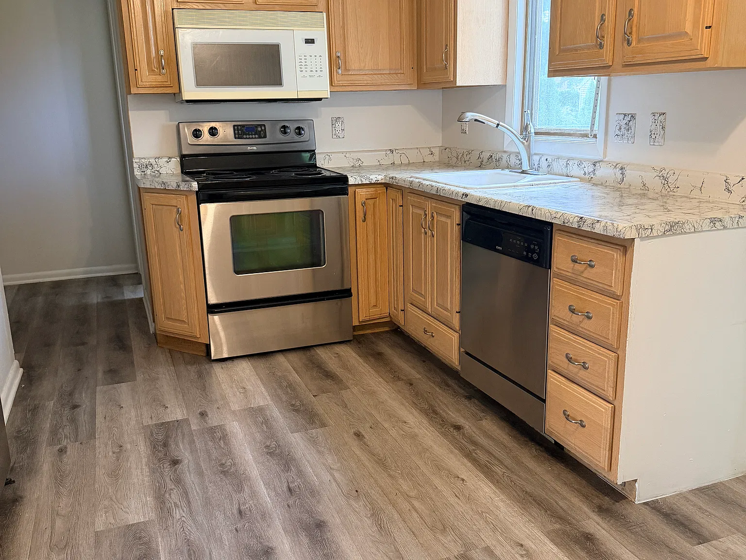 2 bed, $1,475 — Photo 3