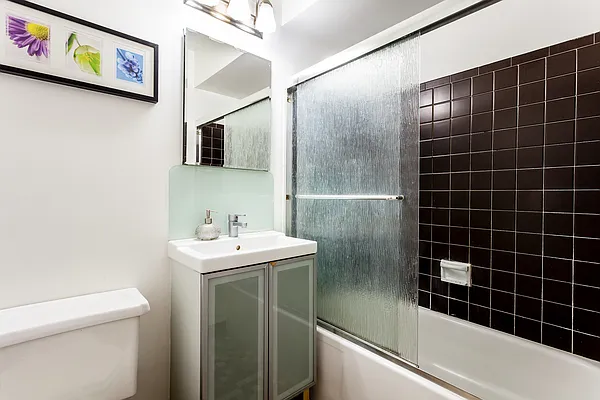 Rented by Oxford Property Group | media 5