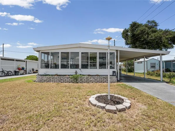 5301 Flint Dr, Zephyrhills, FL 33542