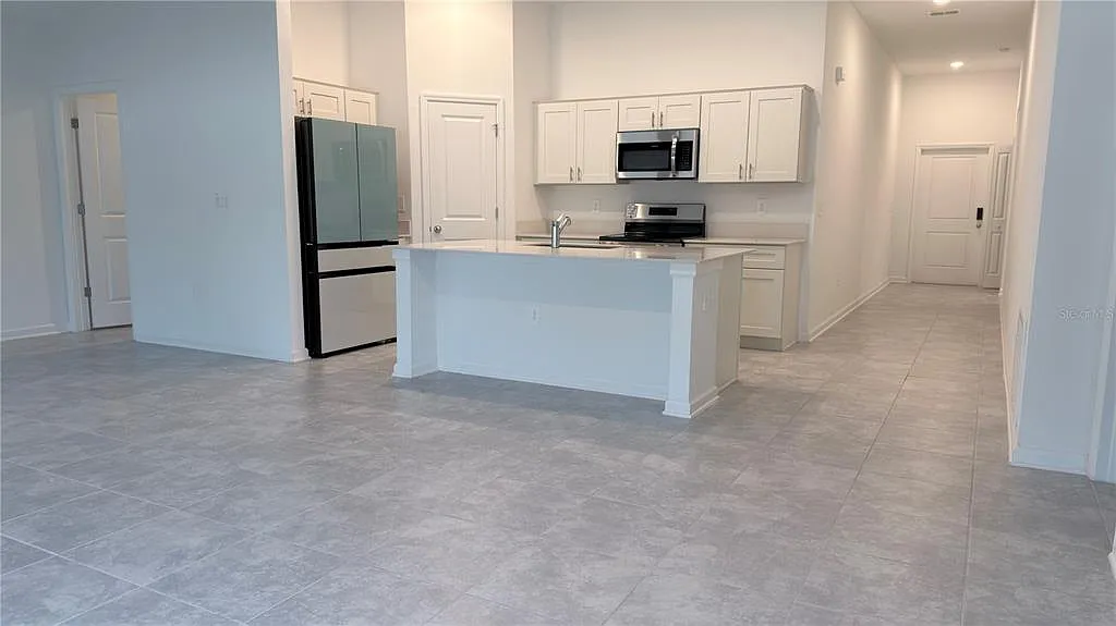 3 bed, 2.0 bath, 1542 sqft, $2,100 — Photo 4