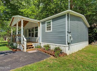 443 Cole Dr, Pigeon Forge, TN 37863