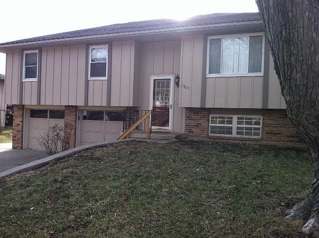 1st image of 1821 SW Speas Dr