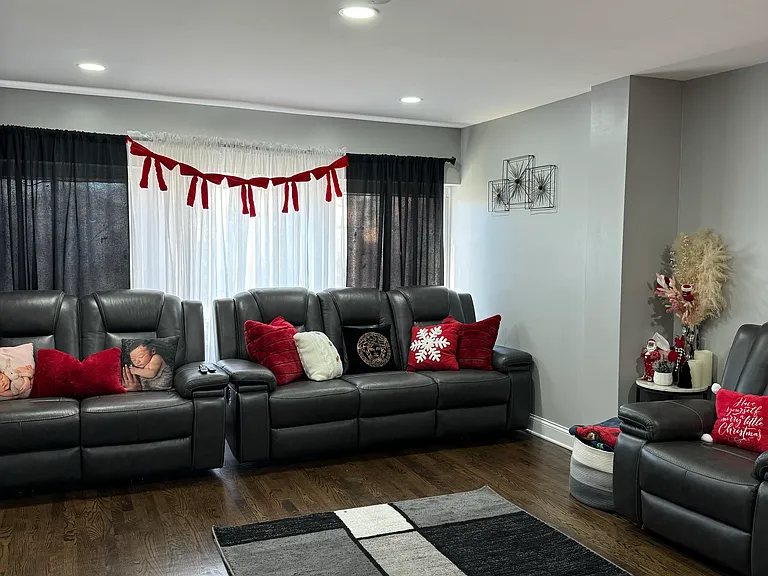 6235 S Menard Ave #1 — Photo 5